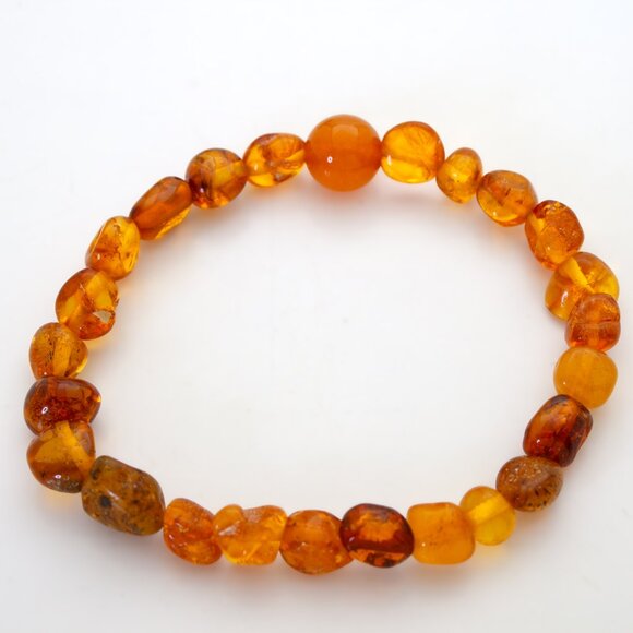 Polished Amber Bead Bracelet with Center Bead, 100% Natural Amber, 18cm - Picture 4 of 7